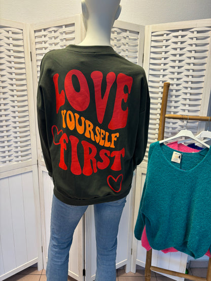 Sweater "Love yourself first"