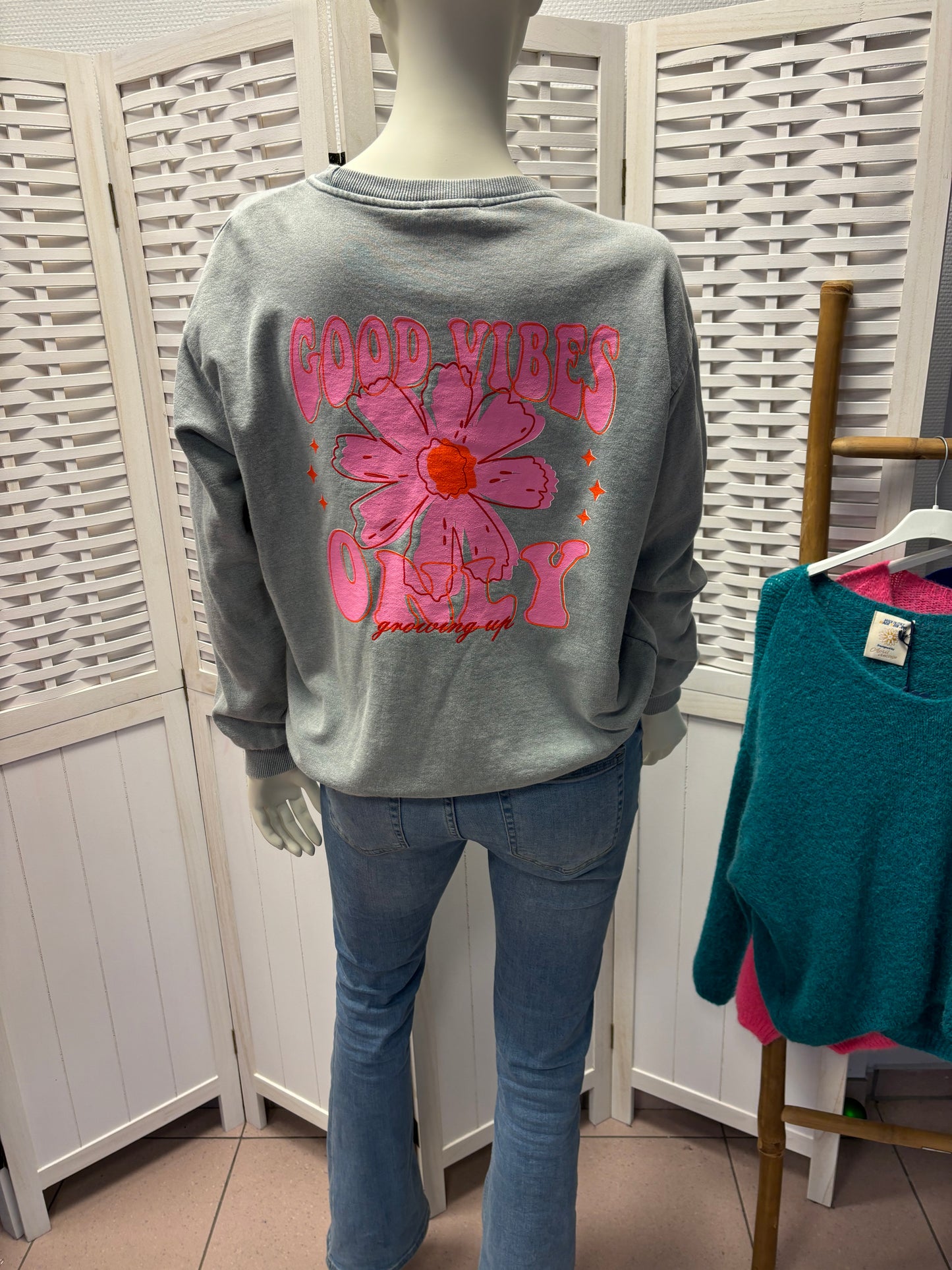 Sweater "Good Vibes Only"