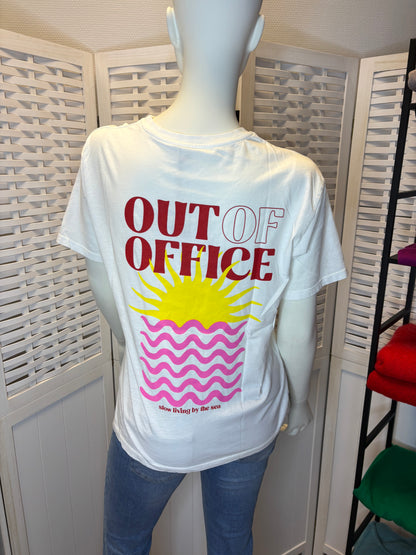 T-shirt "Out of office"