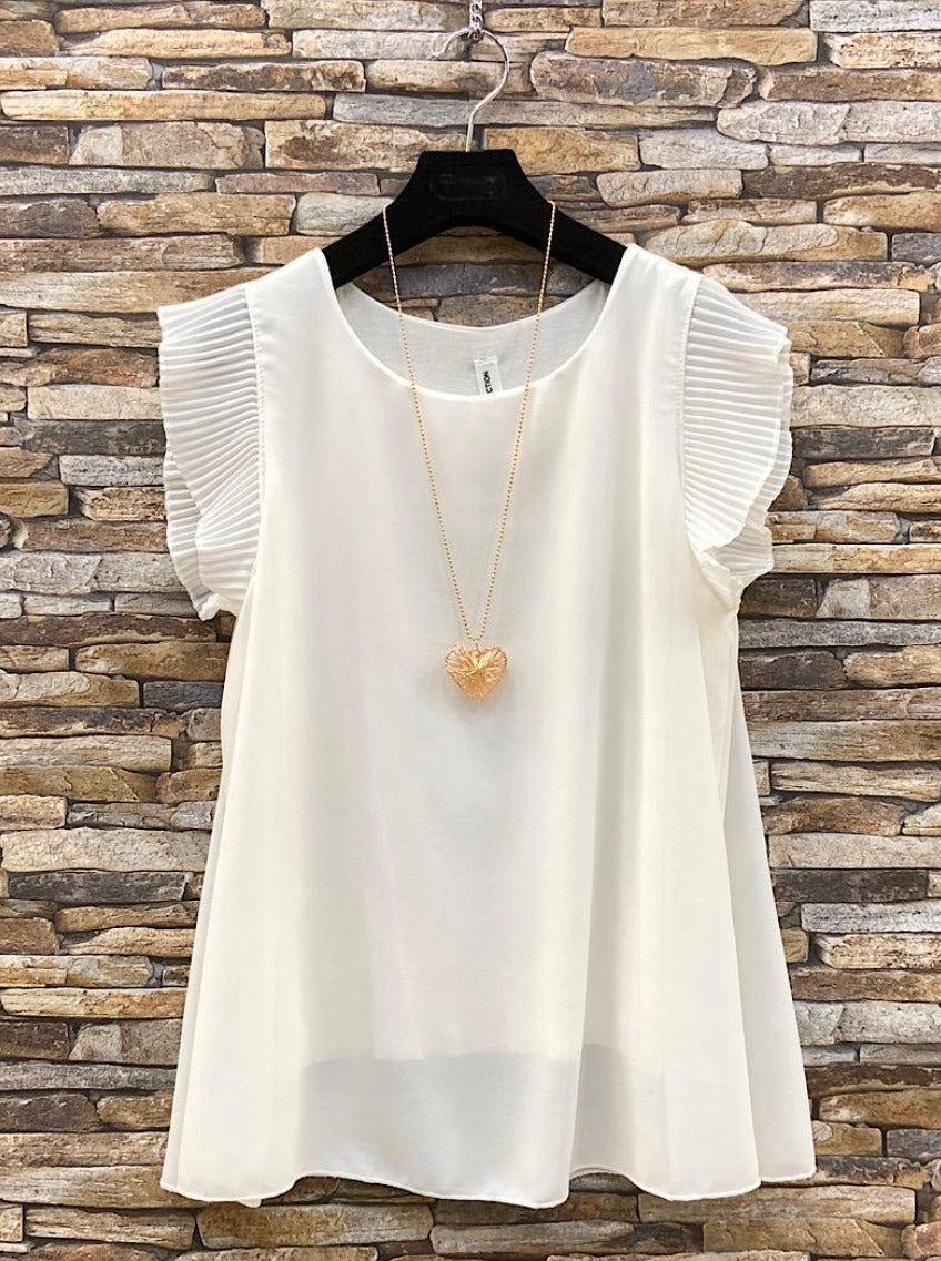 T-shirt/Top met vlindermouw inclusief ketting (in 6 kleuren)