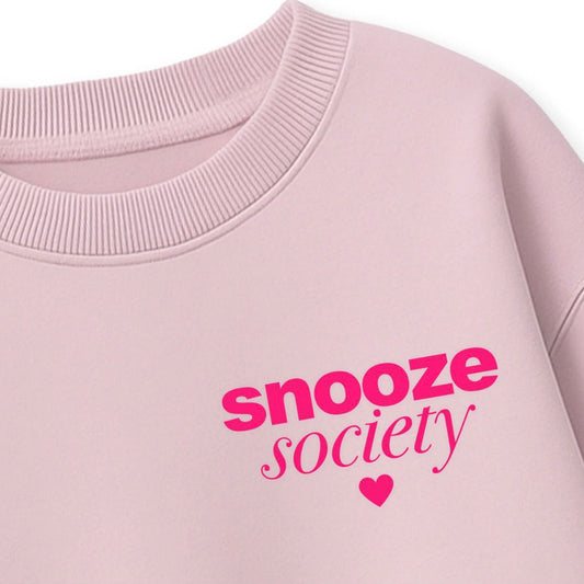 Strijkpatch "SNOOZE SOCIETY"