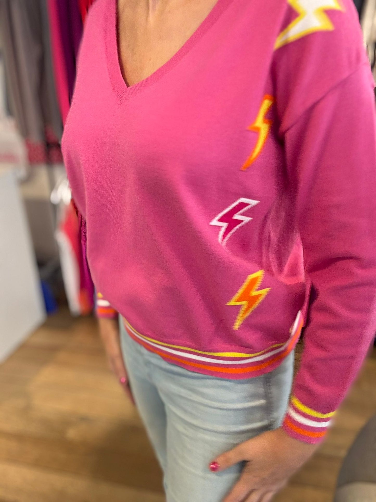 Pull "Fuchsia Lightning Strikes"