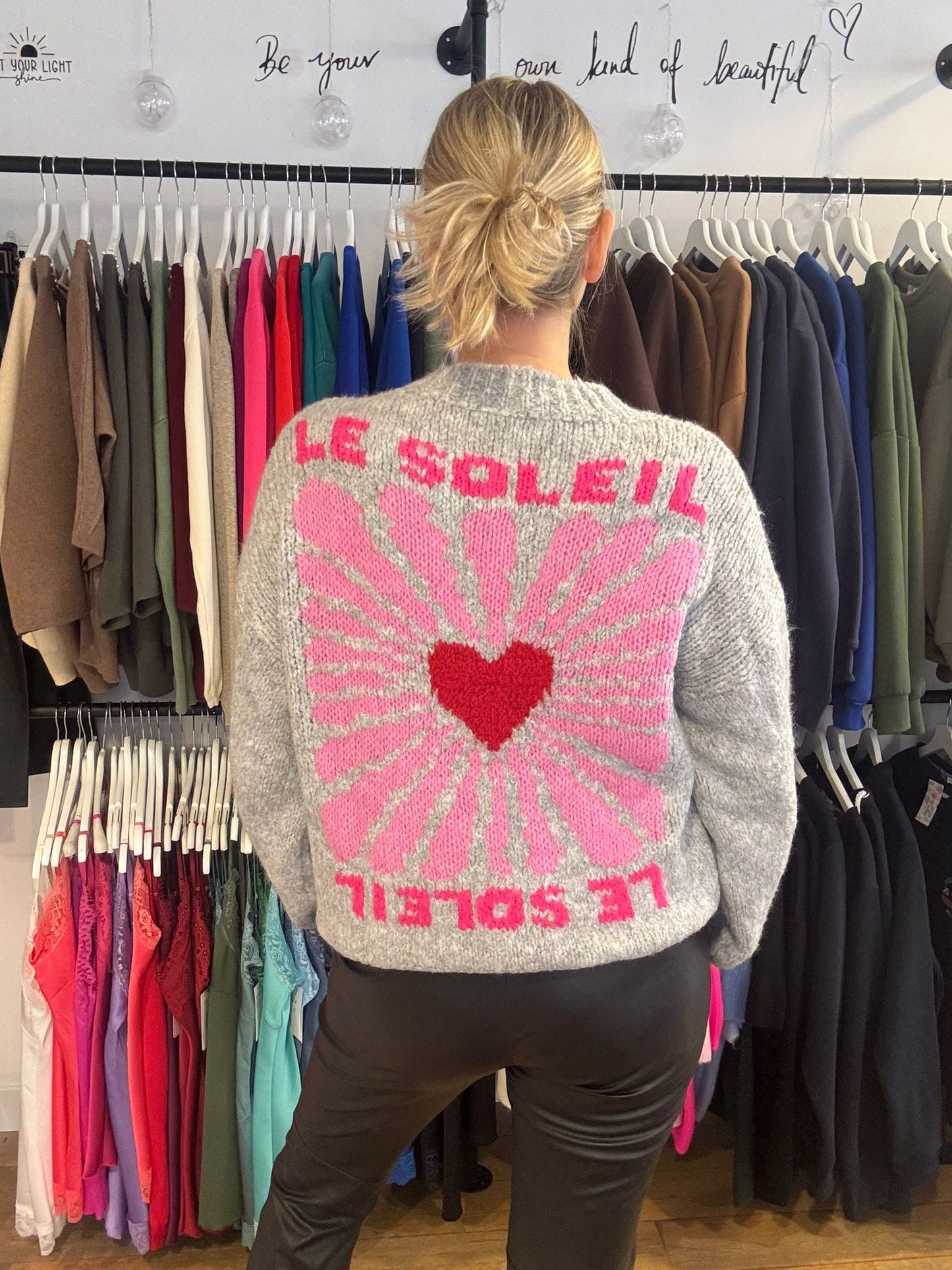 Pull "Le Soleil" (4 kleuren)