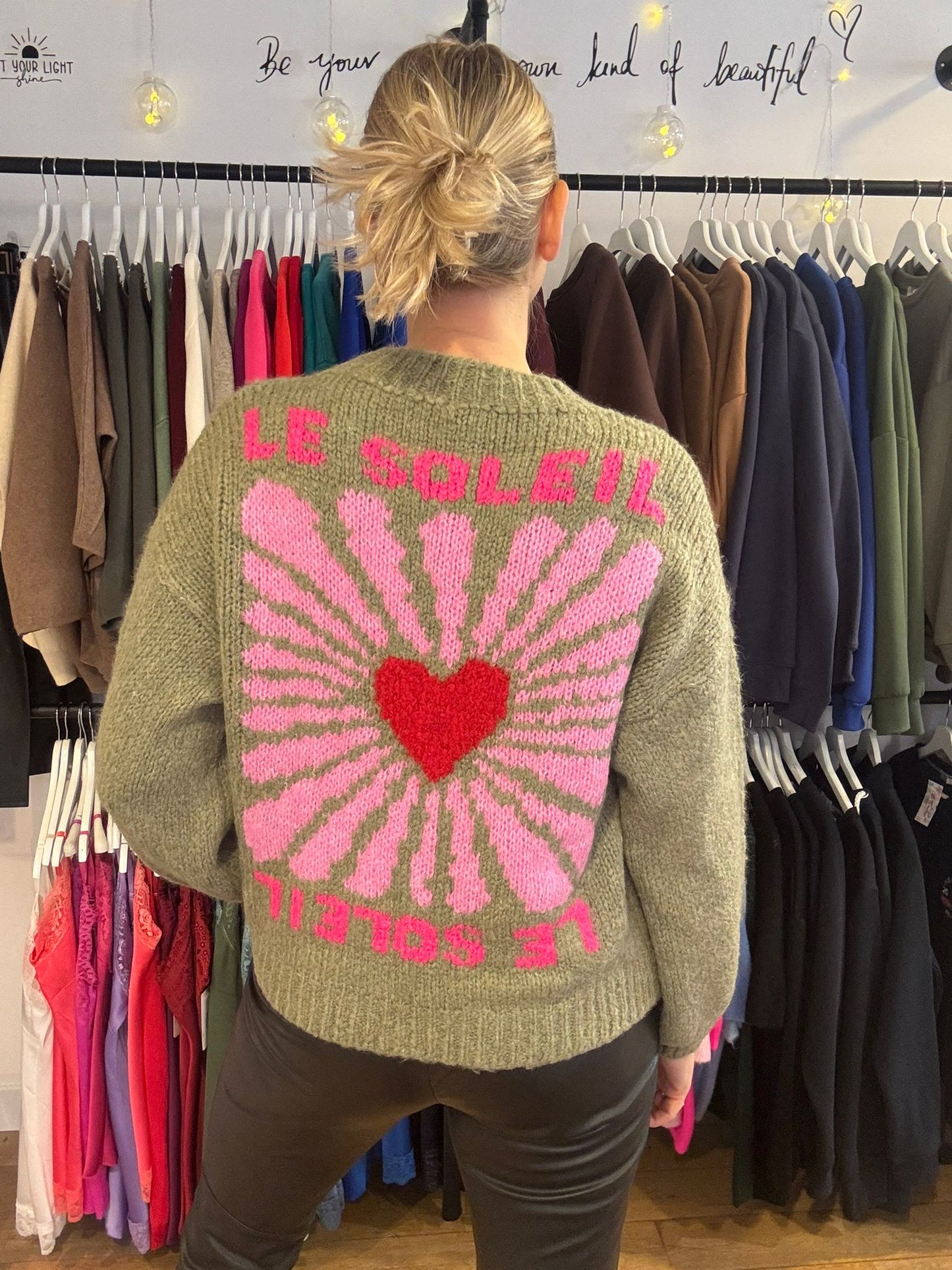 Pull "Le Soleil" (4 kleuren)